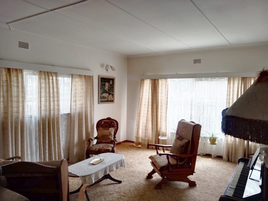 3 Bedroom Property for Sale in Theunissen Free State